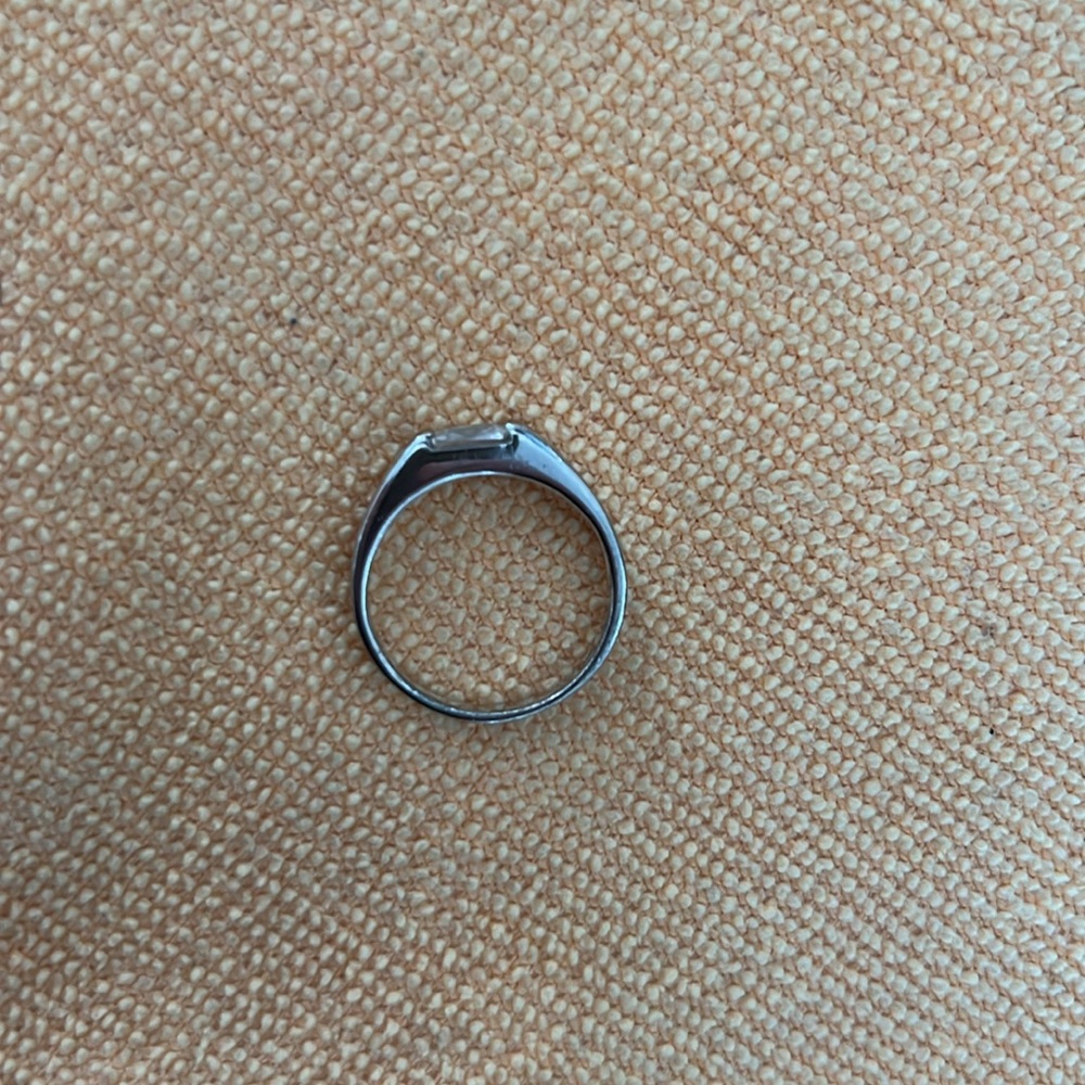Silver ring size 8 or 9 - Picture 3 of 4